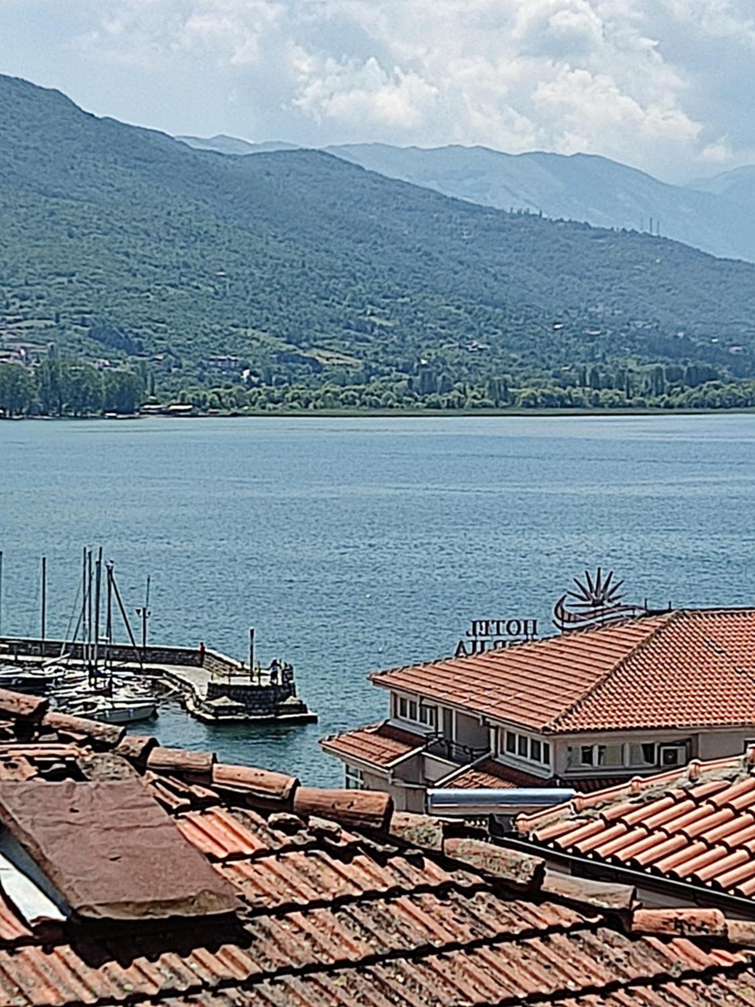 Villa Dudinka Ohrid Bilik gambar