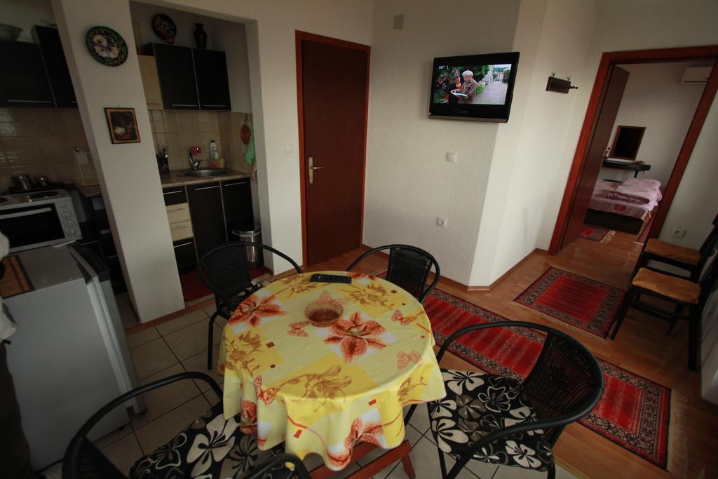 Villa Dudinka Ohrid Bilik gambar